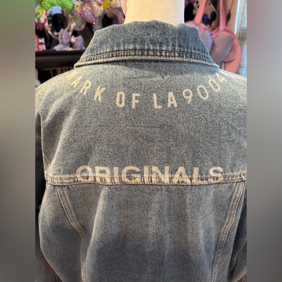 Von Dutch Y2K Denim Trucker Jacket NWT Size Medium - Picture 9 of 10